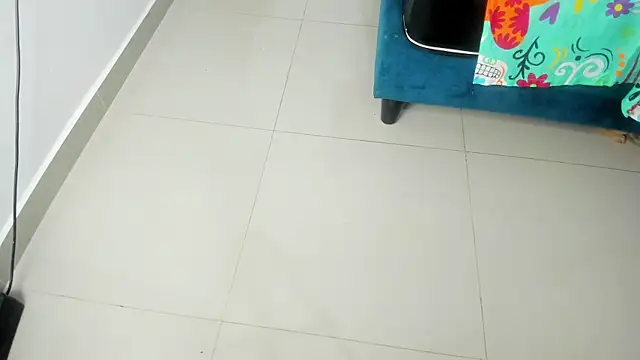 Rihanna hotx online show from 18, 12, 2025