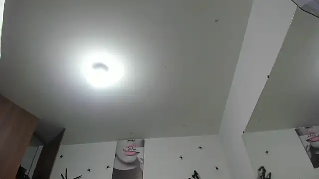 Rihanna hotx online show from 25, 10, 2025