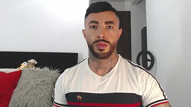 andrea de lucaa online show from 13, 5, 2026