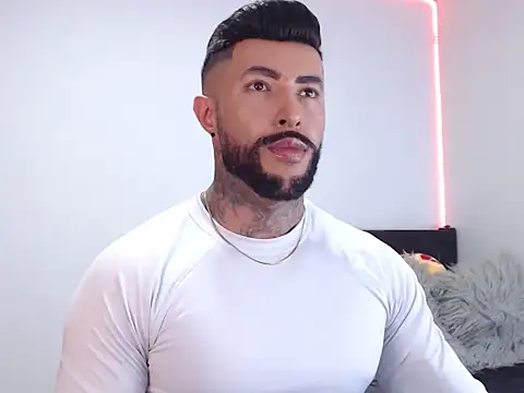 andrea de lucaa online show from 13, 9, 2025