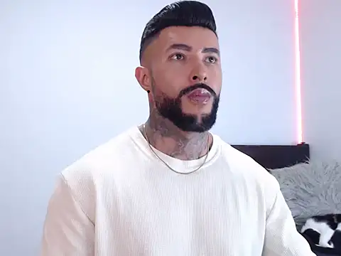 andrea de lucaa online show from 19, 9, 2025