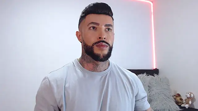 andrea de lucaa online show from 20, 9, 2025