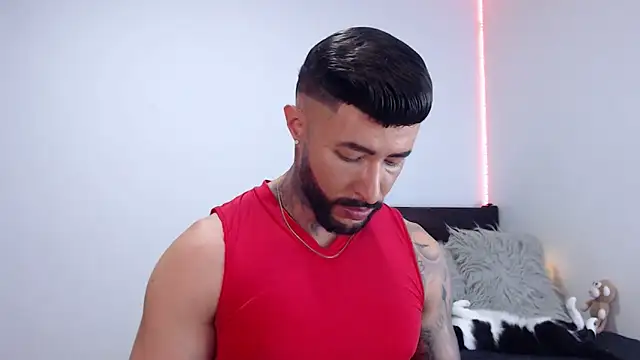 andrea de lucaa online show from 24, 9, 2025