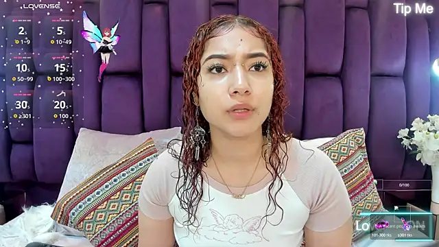 Snapshot of megannherrera chatting on 31, 10, 2025 megannherrera online show from 31, 10, 2025