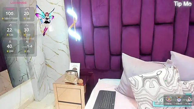 Snapshot of megannherrera chatting on 15, 9, 2025 megannherrera online show from 15, 9, 2025