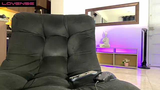 Snapshot of tattoguys_cums chatting on 27, 11, 2025 tattoguys cums online show from 27, 11, 2025