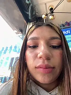 Isabella18 pink online show from 28, 7, 2026