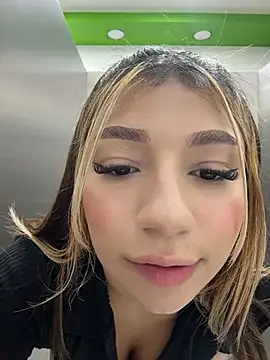 Isabella18 pink online show from 16, 7, 2026