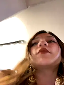 Isabella18 pink online show from 14, 9, 2025