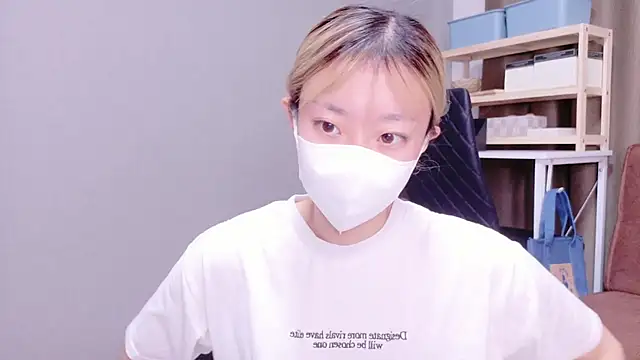 Snapshot of Nana__ch chatting on 27, 10, 2025 Nana ch online show from 27, 10, 2025