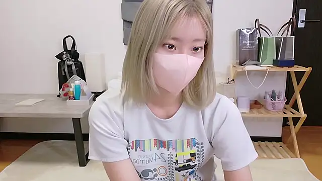 Snapshot of Nana__ch chatting on 12, 11, 2025 Nana ch online show from 12, 11, 2025