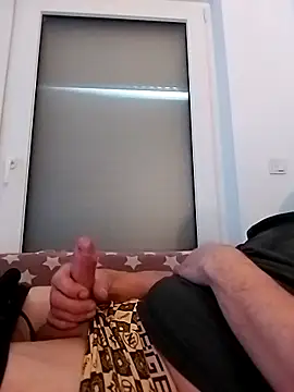 Snapshot of slipperysins chatting on 18, 10, 2025 slipperysins online show from 18, 10, 2025