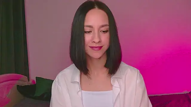 MiaSweetasHoney online show from 15, 9, 2025