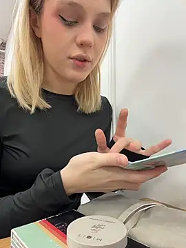 CaitlinSugar online show from 10, 11, 2025