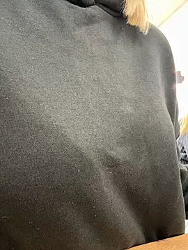 CaitlinSugar online show from 4, 11, 2025