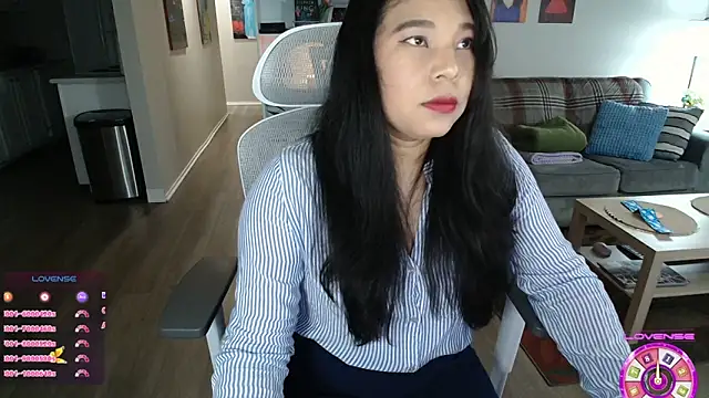 Snapshot of SHEILYN_ chatting on 3, 3, 2026 SHEILYN online show from 3, 3, 2026