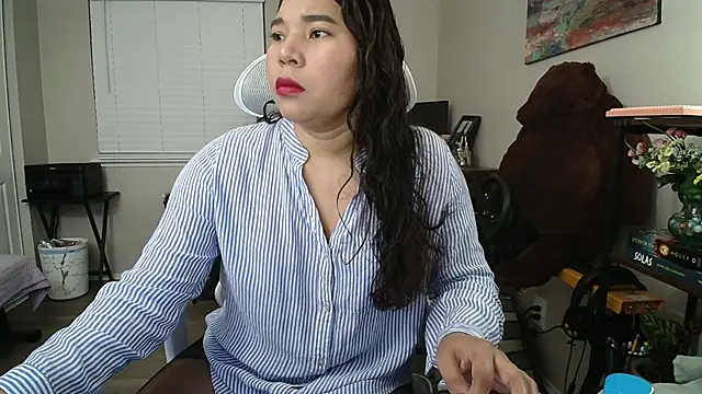 SHEILYN  online show from 30, 10, 2025