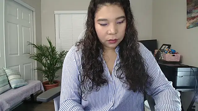 SHEILYN  online show from 11, 11, 2025