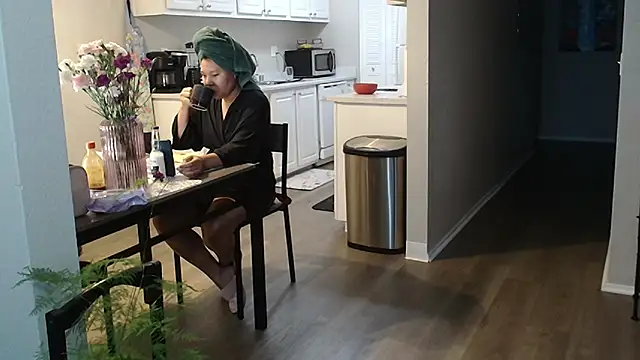 SHEILYN  online show from 16, 10, 2025