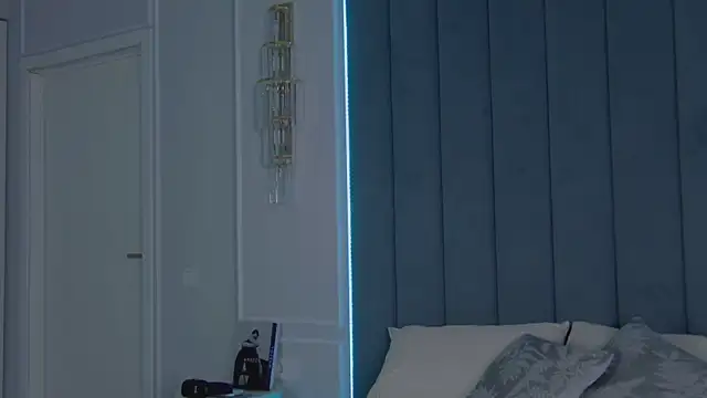 VioletAsh online show from 9, 4, 2026