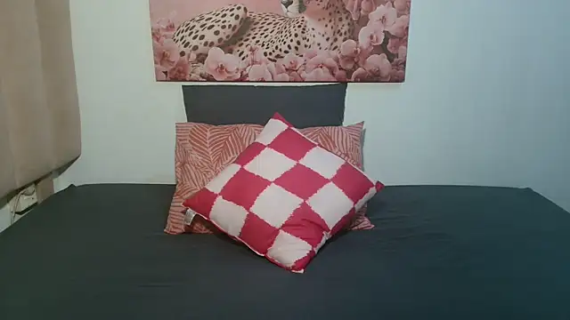 Snapshot of GorillaGripCunt77 chatting on 3, 2, 2026 GorillaGripCunt77 online show from 3, 2, 2026