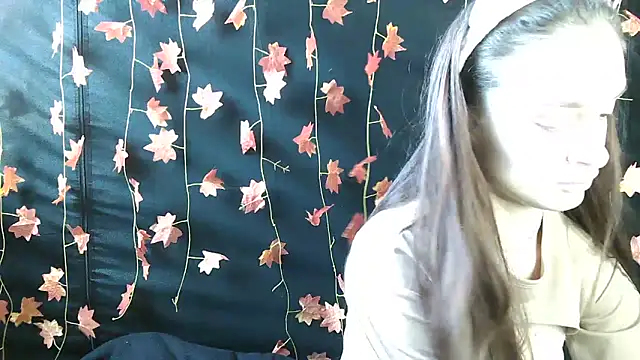 Snapshot of __Leyla__ chatting on 19, 10, 2025 Leyla online show from 19, 10, 2025