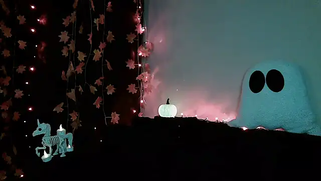 Snapshot of __Leyla__ chatting on 20, 10, 2025 Leyla online show from 20, 10, 2025