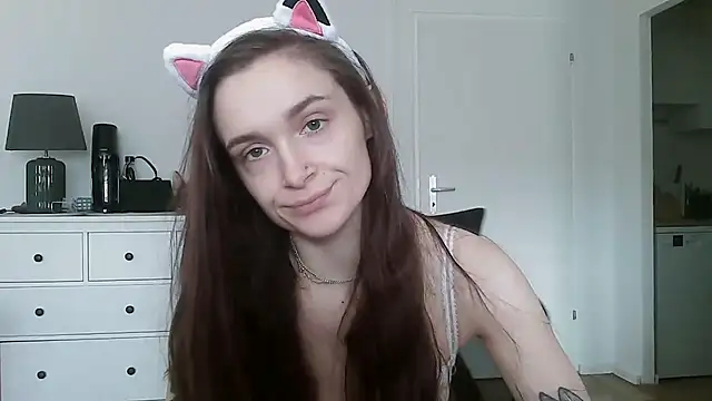 Snapshot of __Leyla__ chatting on 3, 11, 2025 Leyla online show from 3, 11, 2025