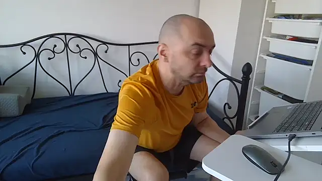 Handsomernguy online show from 1, 10, 2025