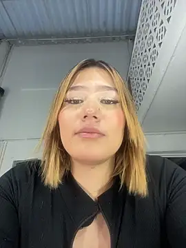 Candy Velvet online show from 8, 11, 2025