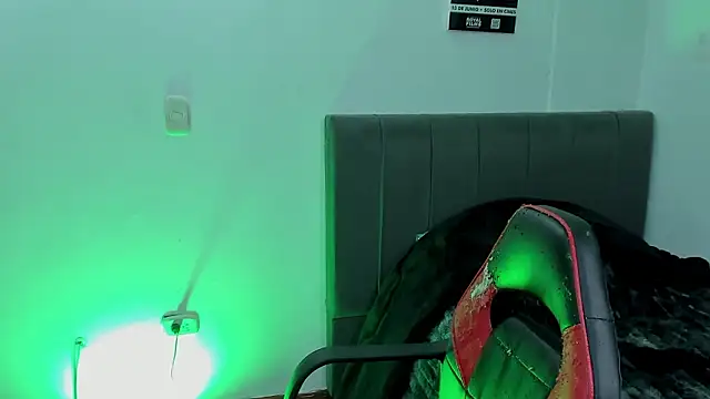 Candy Velvet online show from 25, 3, 2026