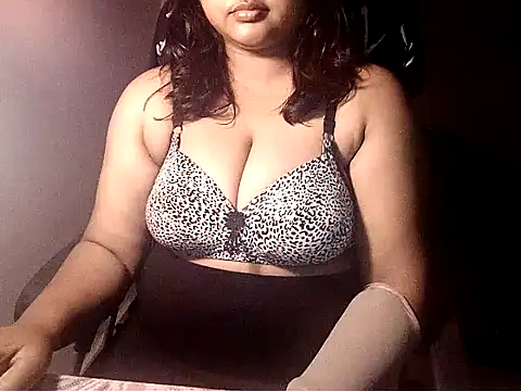 PatnakiRitu1 online show from 1, 11, 2025