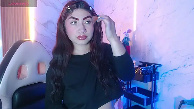 Sophia tf online show from 8, 5, 2026