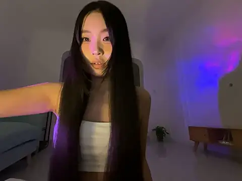 77momomo online show from 14, 9, 2025