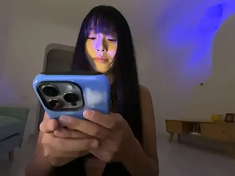 77momomo online show from 8, 10, 2025