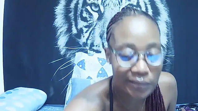 SweetPortableAmber online show from 13, 3, 2026