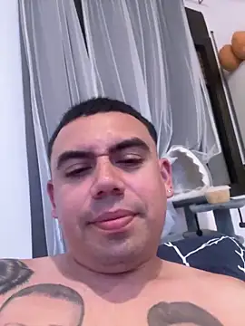 Snapshot of davidxxx099 chatting on 2, 6, 2026 davidxxx099 online show from 2, 6, 2026