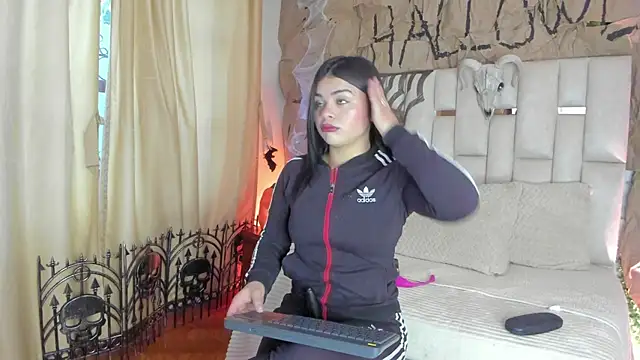 Jade Nmm online show from 15, 10, 2025