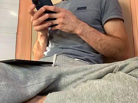 Just2Try online show from 21, 11, 2025