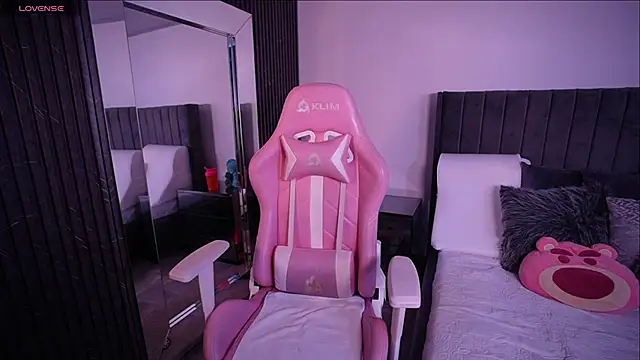 Evellyn clair1 online show from 11, 10, 2025