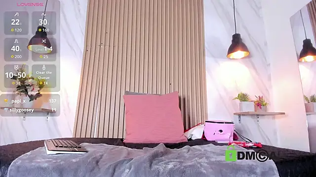 princequinn  online show from 18, 12, 2025