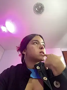 EmilyHarperr online show from 21, 10, 2025