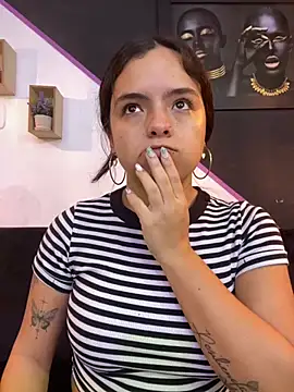 EmilyHarperr online show from 6, 11, 2025