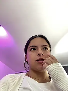 EmilyHarperr online show from 3, 10, 2025