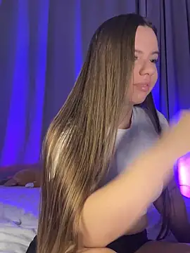 Chloe loo online show from 22, 9, 2025