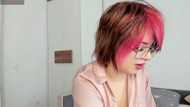 Snapshot of VerniceEngelking chatting on 20, 6, 2026 VerniceEngelking online show from 20, 6, 2026