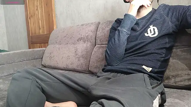 TommyShe1by online show from 18, 9, 2025