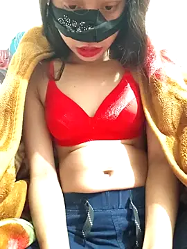 Snapshot of maya-Couple19 chatting on 5, 1, 2026 maya-Couple19 online show from 5, 1, 2026