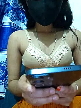 Snapshot of maya-Couple19 chatting on 3, 12, 2025 maya-Couple19 online show from 3, 12, 2025