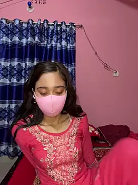 maya-Couple19 online show from 5, 4, 2026